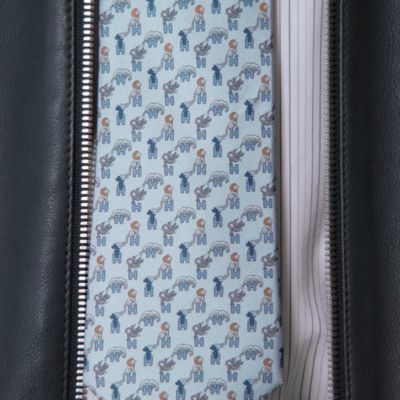 Corbata Figure Libre, Vista: vídeo, vista 2 de 3